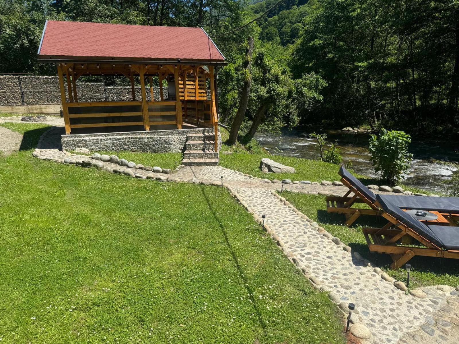 Villa Woods Retreat Rîu de Mori Exterior foto